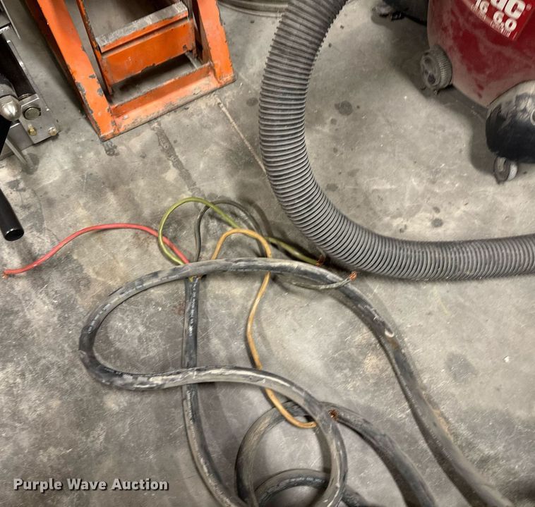 image for item DW2412 (2) Eaton SVX9000 power converters