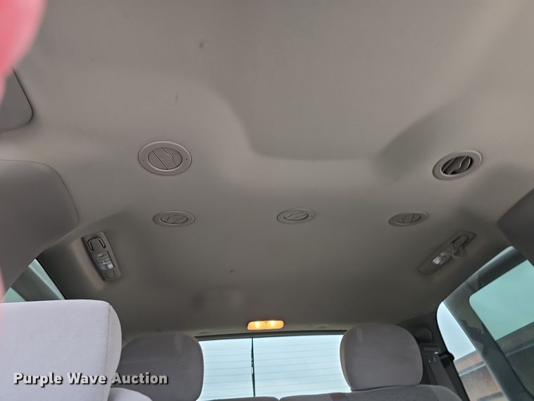 image for item DW3901 2008 Chevrolet Uplander LS van