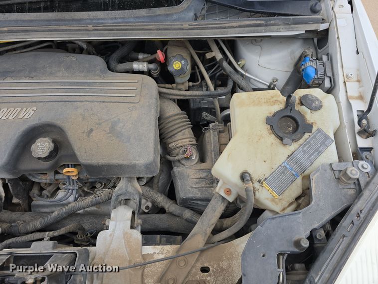 image for item DW3901 2008 Chevrolet Uplander LS van