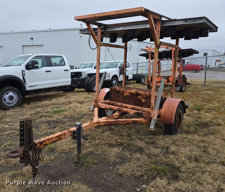 image for item DW3929 (4) arrow board trailers