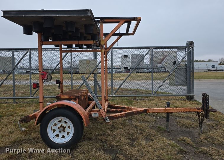 image for item DW3929 (4) arrow board trailers