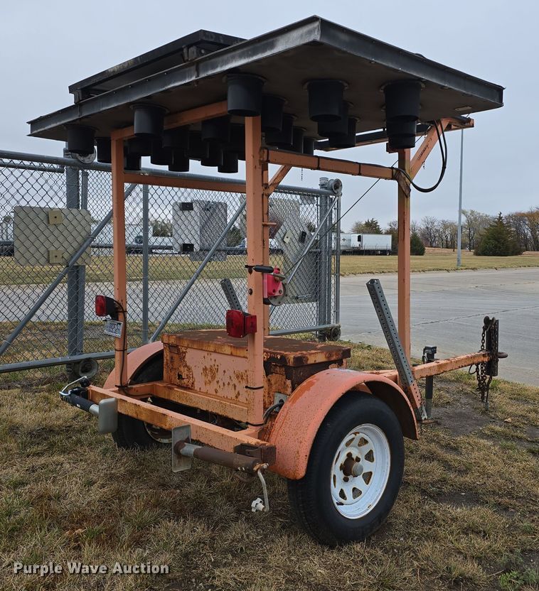 image for item DW3929 (4) arrow board trailers