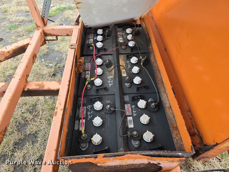 image for item DW3929 (4) arrow board trailers