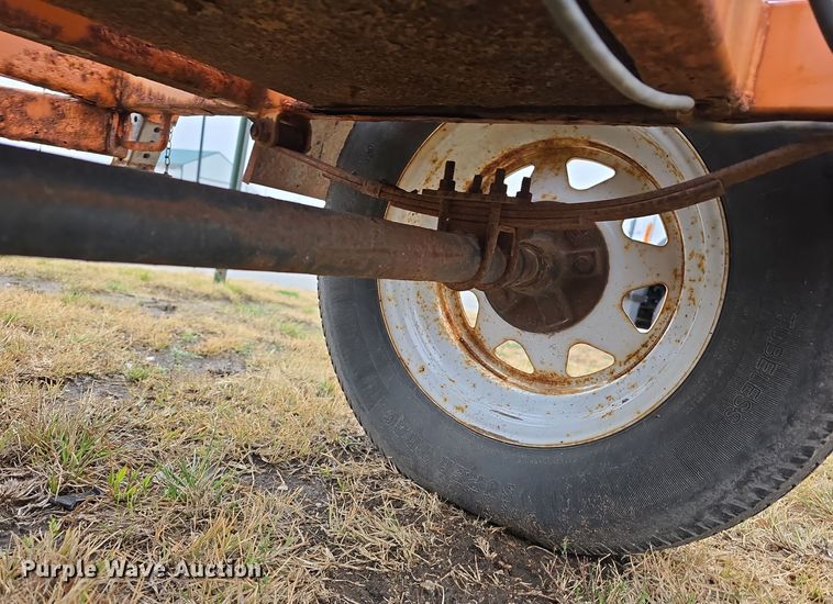 image for item DW3929 (4) arrow board trailers