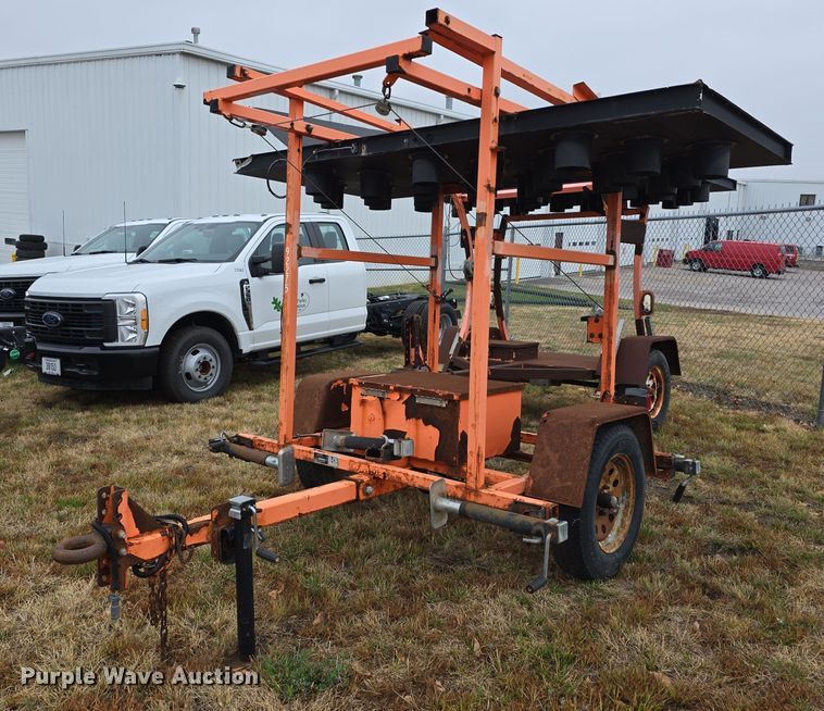 image for item DW3929 (4) arrow board trailers