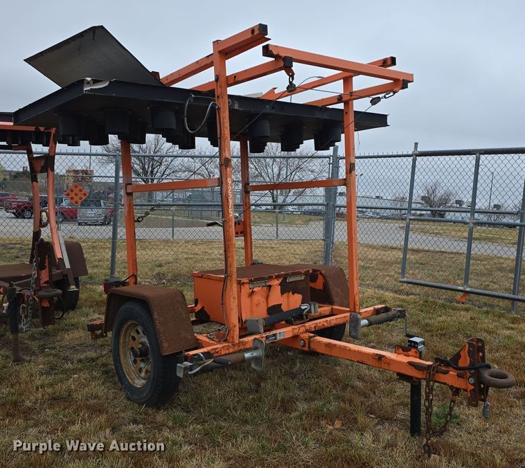 image for item DW3929 (4) arrow board trailers