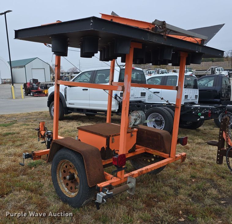 image for item DW3929 (4) arrow board trailers