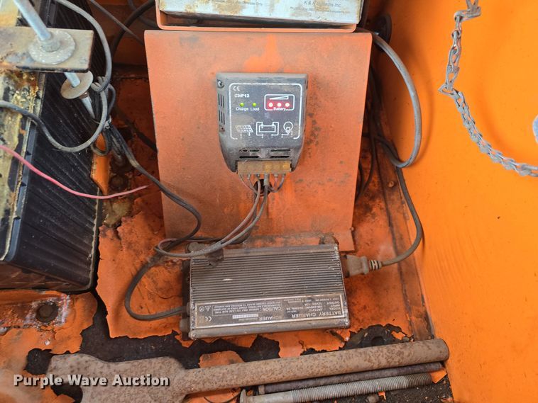 image for item DW3929 (4) arrow board trailers