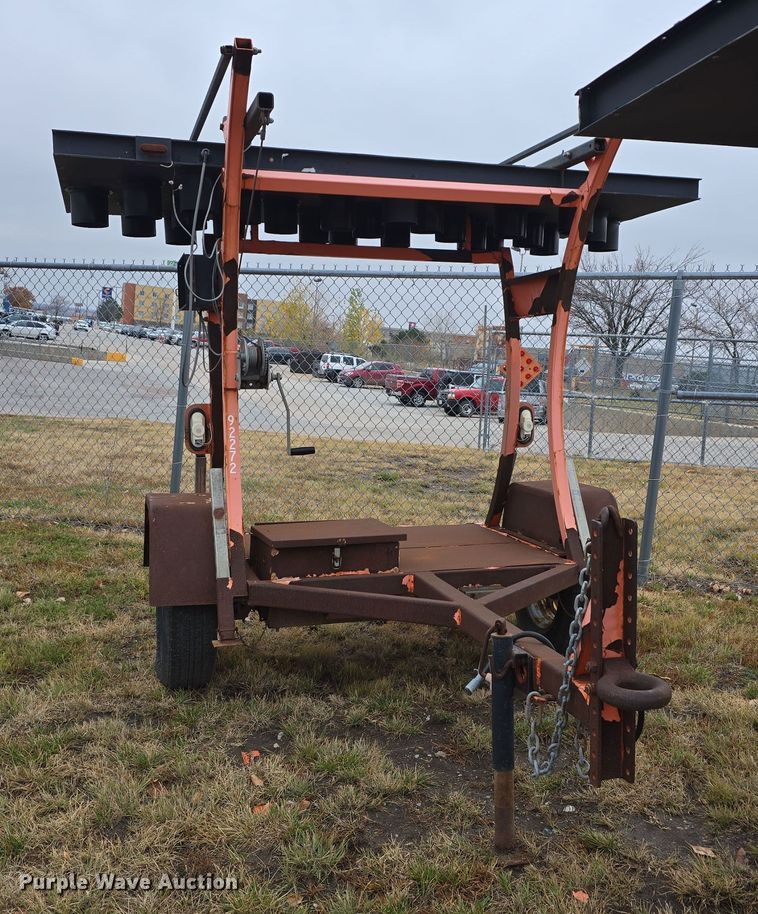 image for item DW3929 (4) arrow board trailers