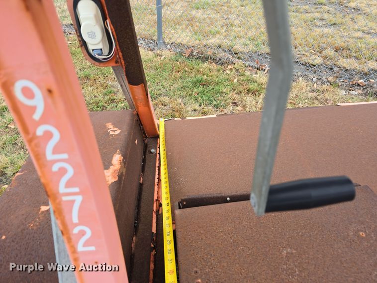 image for item DW3929 (4) arrow board trailers