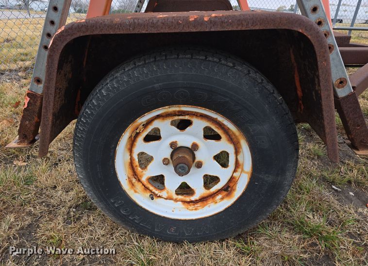 image for item DW3929 (4) arrow board trailers