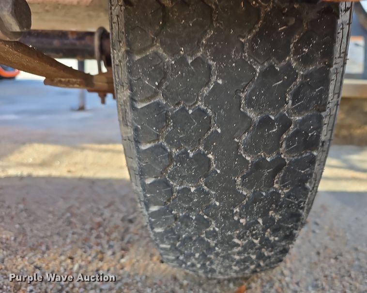 image for item DW3929 (4) arrow board trailers