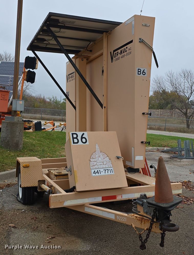 image for item DW3931 (3) Ver-Mac message board trailers