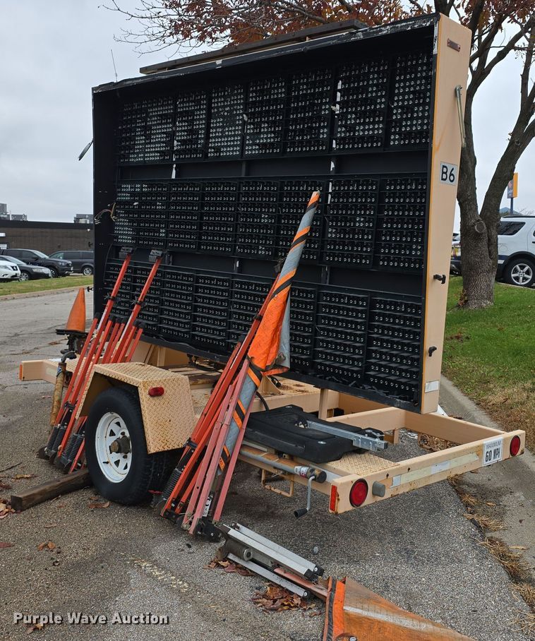 image for item DW3931 (3) Ver-Mac message board trailers