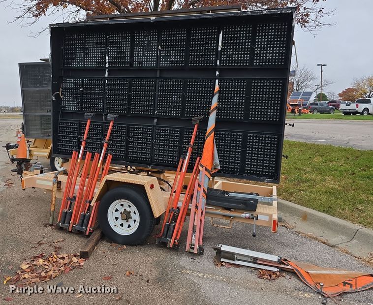 image for item DW3931 (3) Ver-Mac message board trailers