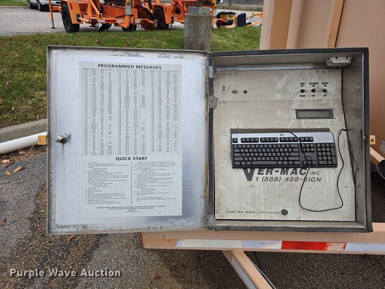 image for item DW3931 (3) Ver-Mac message board trailers