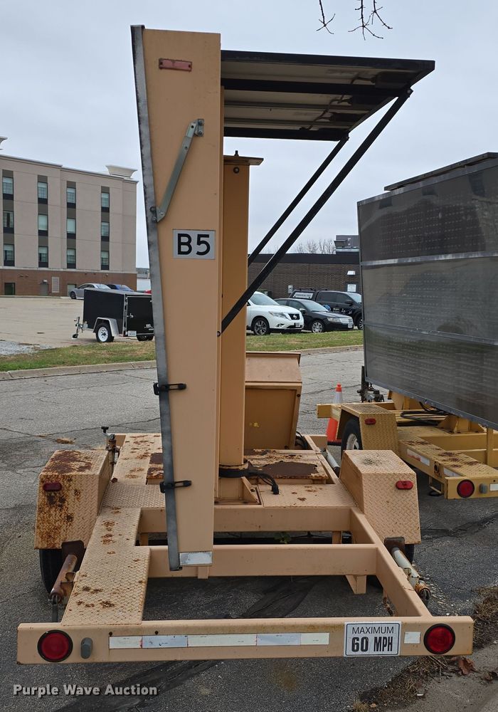 image for item DW3931 (3) Ver-Mac message board trailers