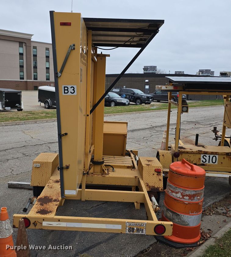 image for item DW3931 (3) Ver-Mac message board trailers