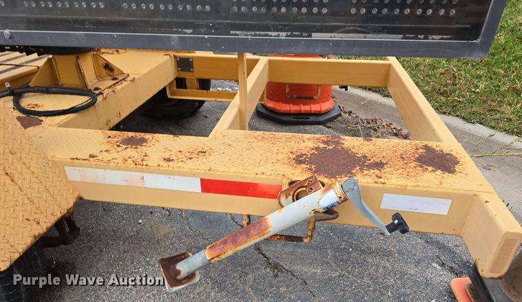 image for item DW3931 (3) Ver-Mac message board trailers