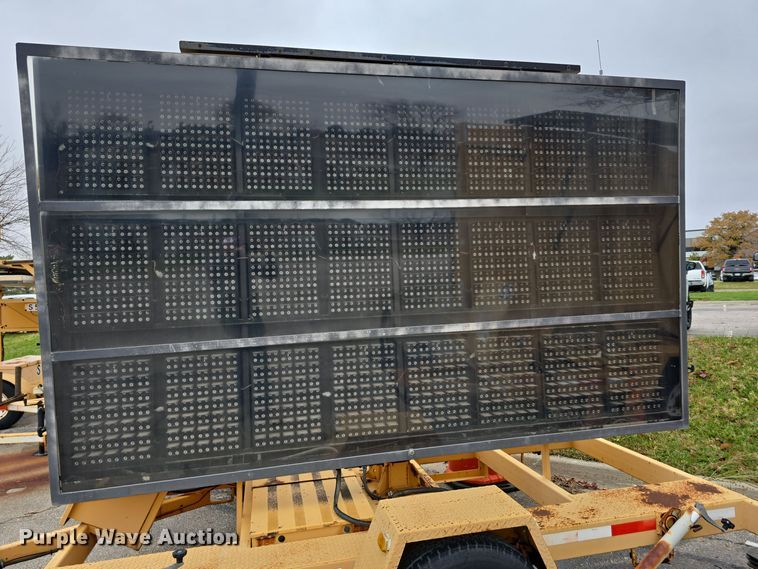 image for item DW3931 (3) Ver-Mac message board trailers