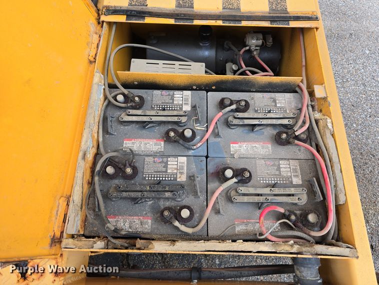 image for item DW3931 (3) Ver-Mac message board trailers