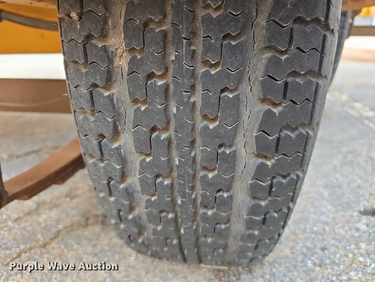 image for item DW3931 (3) Ver-Mac message board trailers