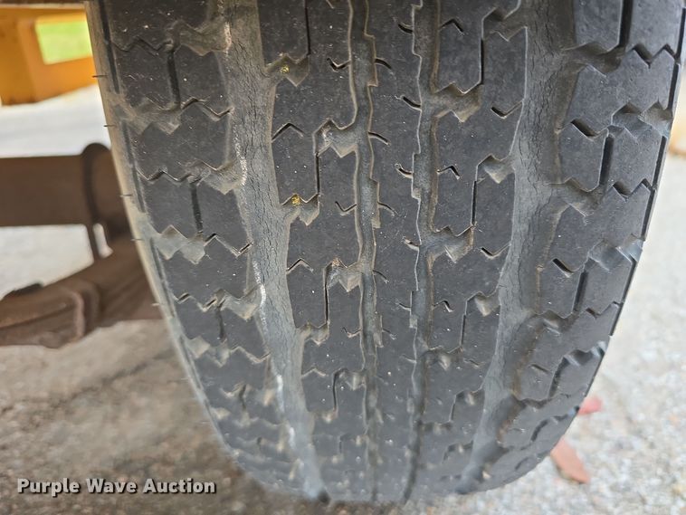 image for item DW3931 (3) Ver-Mac message board trailers