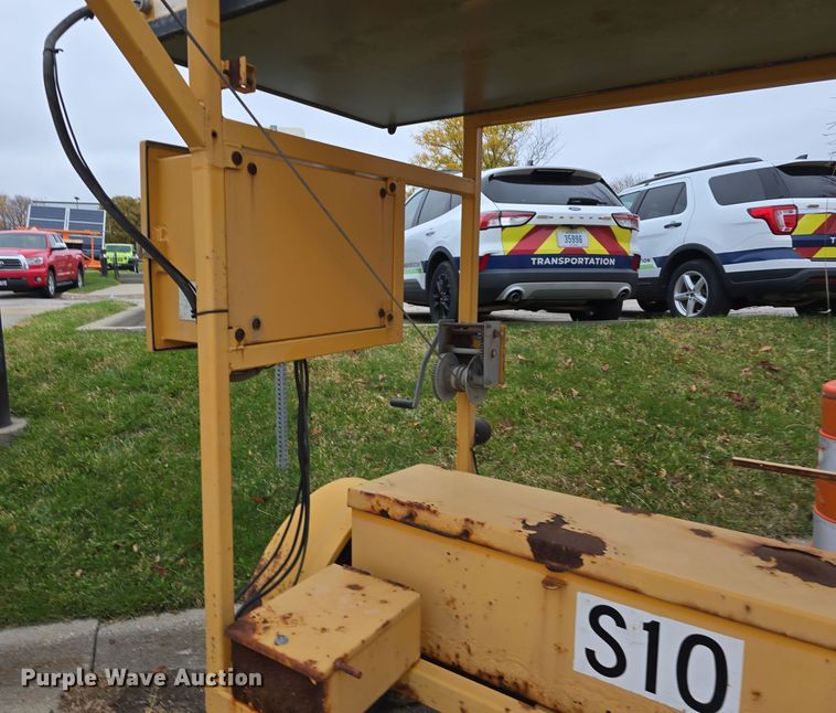 image for item DW3932 (3) Ver-Mac message board trailers