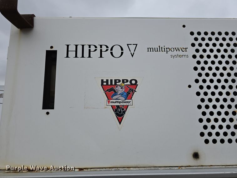 image for item DW3935 2005 Ford F450 Super Duty XL Crew Cab utility / service truck