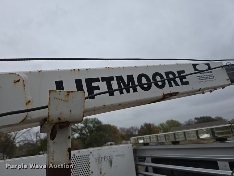 image for item DW3935 2005 Ford F450 Super Duty XL Crew Cab utility / service truck