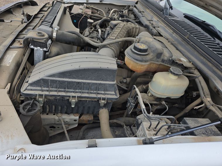 image for item DW3935 2005 Ford F450 Super Duty XL Crew Cab utility / service truck