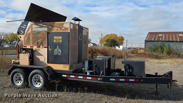 image for item DW3941 2010 KM International KM T2 asphalt recycler