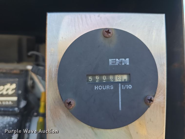 image for item DW3941 2010 KM International KM T2 asphalt recycler