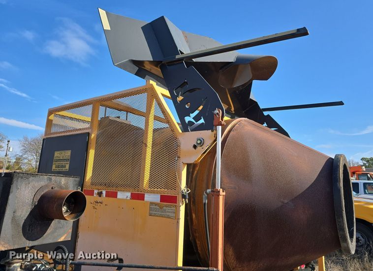 image for item DW3941 2010 KM International KM T2 asphalt recycler