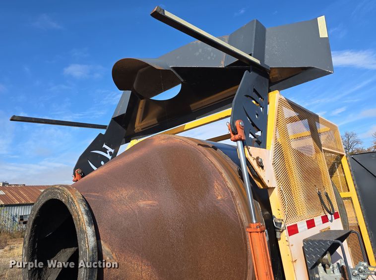 image for item DW3941 2010 KM International KM T2 asphalt recycler