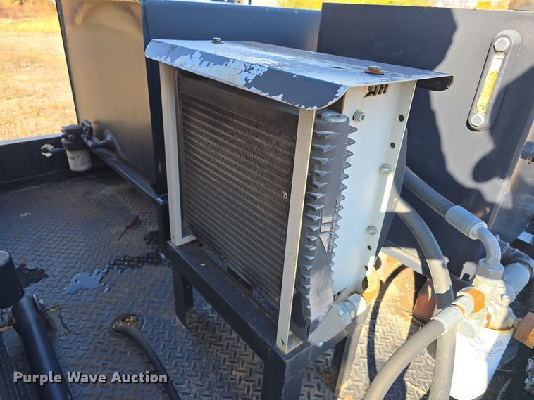 image for item DW3941 2010 KM International KM T2 asphalt recycler