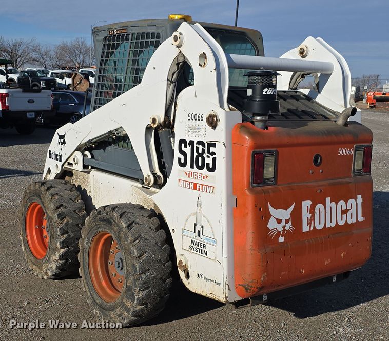 image for item DW3947 2005 Bobcat S185 skid steer loader