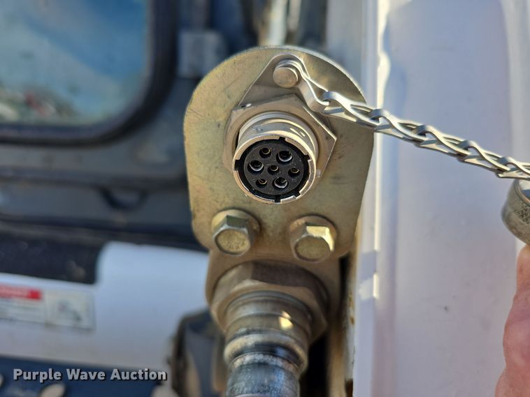 image for item DW3947 2005 Bobcat S185 skid steer loader