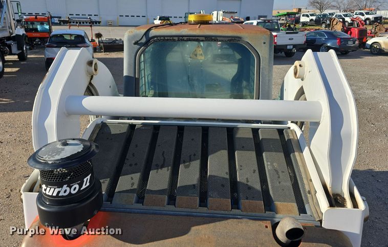 image for item DW3947 2005 Bobcat S185 skid steer loader