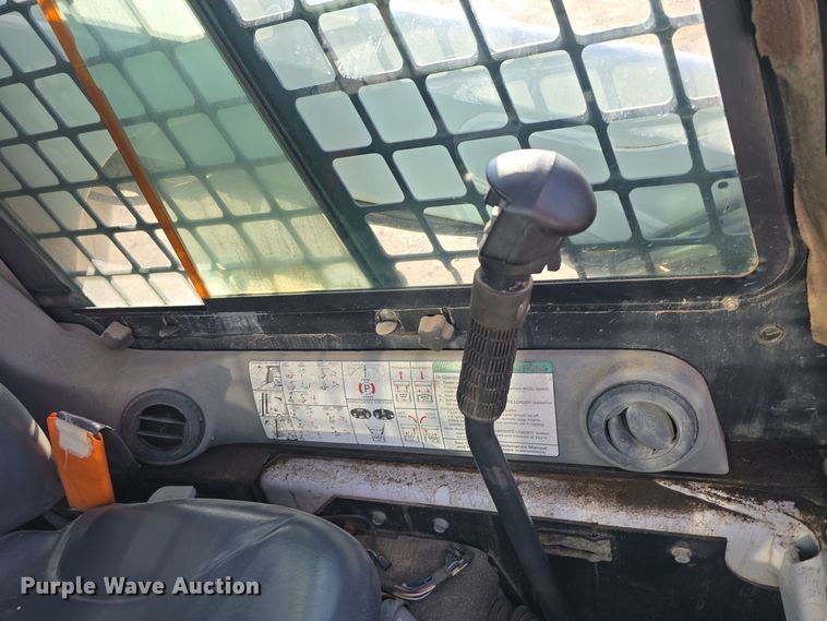 image for item DW3947 2005 Bobcat S185 skid steer loader