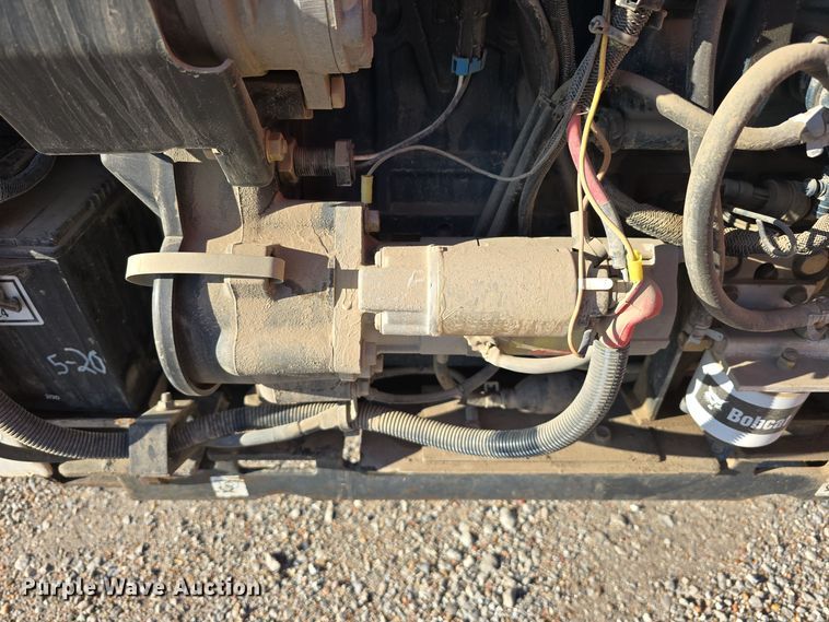 image for item DW3947 2005 Bobcat S185 skid steer loader