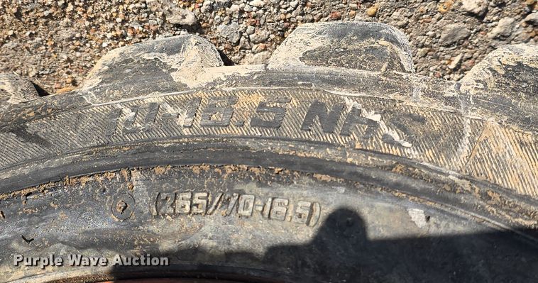 image for item DW3947 2005 Bobcat S185 skid steer loader