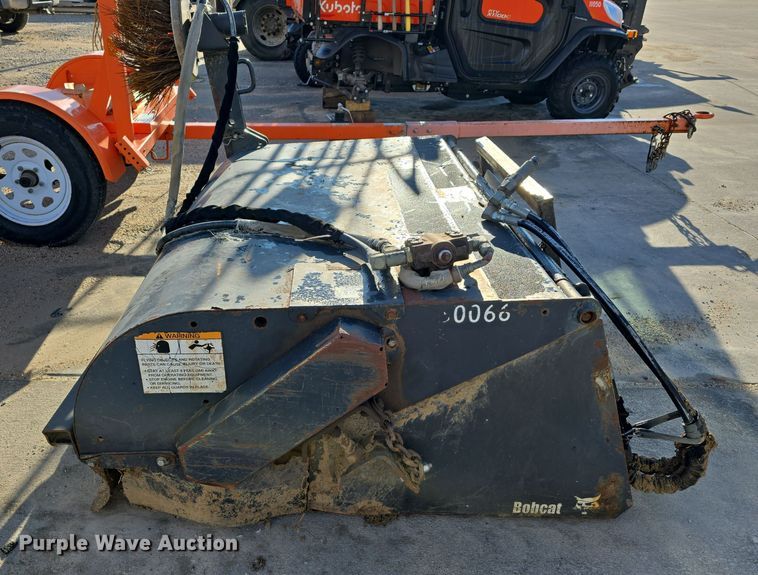 image for item DW3947 2005 Bobcat S185 skid steer loader