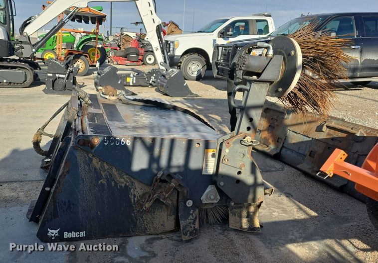 image for item DW3947 2005 Bobcat S185 skid steer loader
