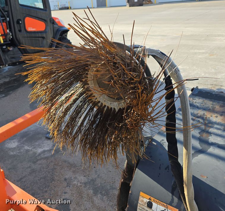 image for item DW3947 2005 Bobcat S185 skid steer loader