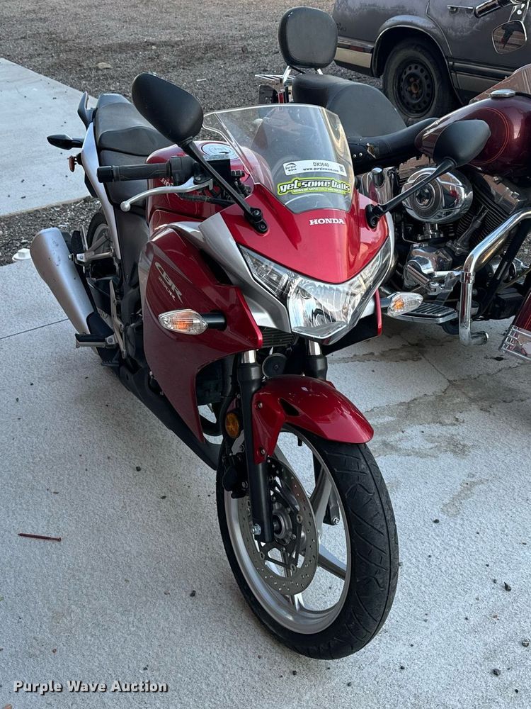 image for item DX3640 2011 Honda CBR250R motorcycle