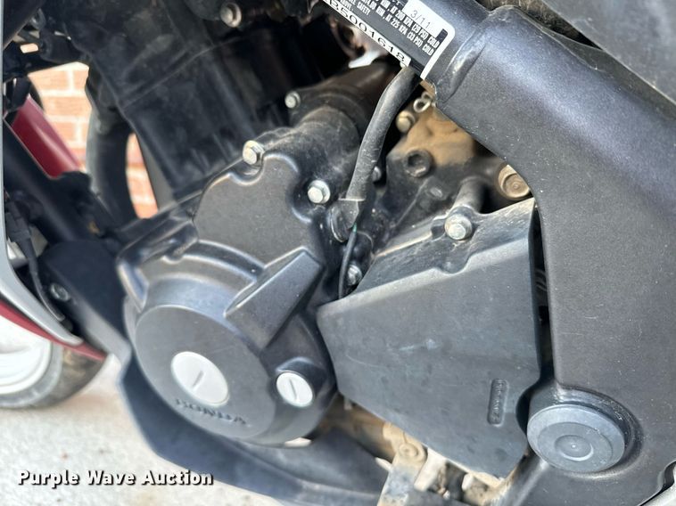 image for item DX3640 2011 Honda CBR250R motorcycle