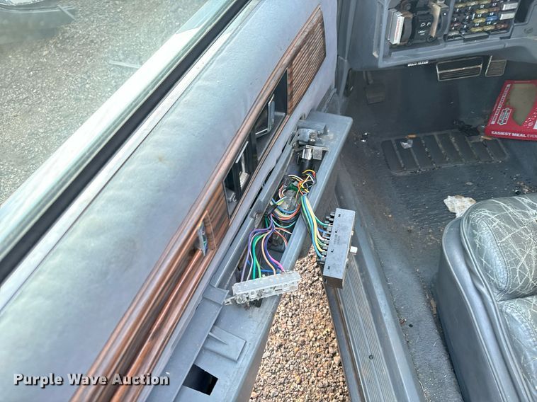 image for item DX3642 1989 Buick  Electra Park Avenue  