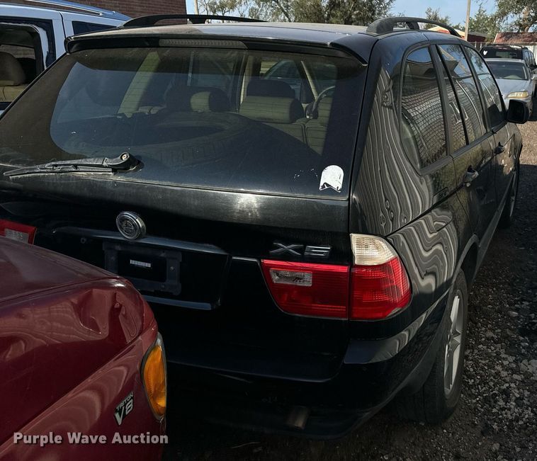 image for item DX3647 2005 BMW X5 SUV