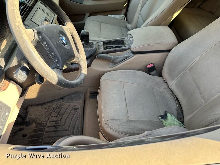 image for item DX3647 2005 BMW X5 SUV